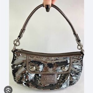 Gorgeous Coach Poppy vintage Sequin Shoulder Bag. Silver Spotlight. Gunmetal.